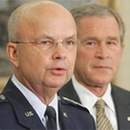 UNO SPIONE TIRA L’ALTRO