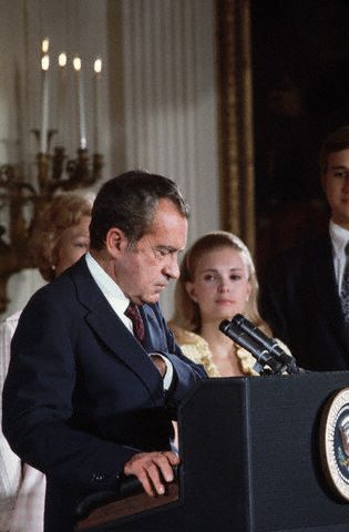 L’OMBRA DI NIXON ALEGGIA ANCORA SUGLI STATI UNITI