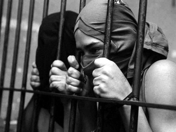 Carceri. Il testimone muore