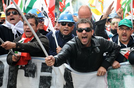 Alcoa tra rabbia e speranza