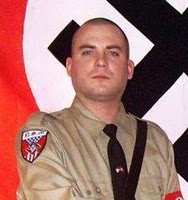 Neonazi USA, gli idioti crescono