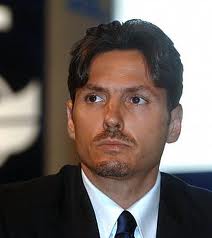 Senza B. Mediaset paga pegno