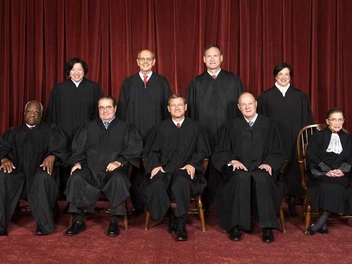 Ue: in che lingua si scrive censura?