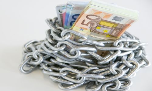 Stipendi PA, intoccabili e stangati