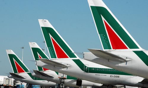 Alitalia e l’incubo “spezzatino”