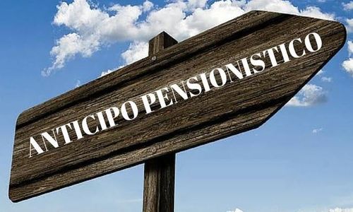 Ape, anticipo autolesionista