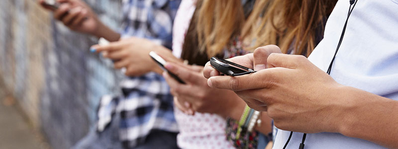 Internet e minori: rischi o benefici?