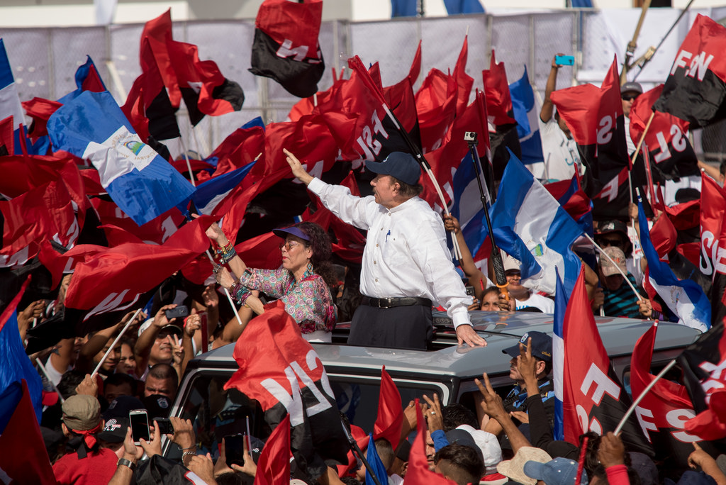 Nicaragua, le colombe volano alto