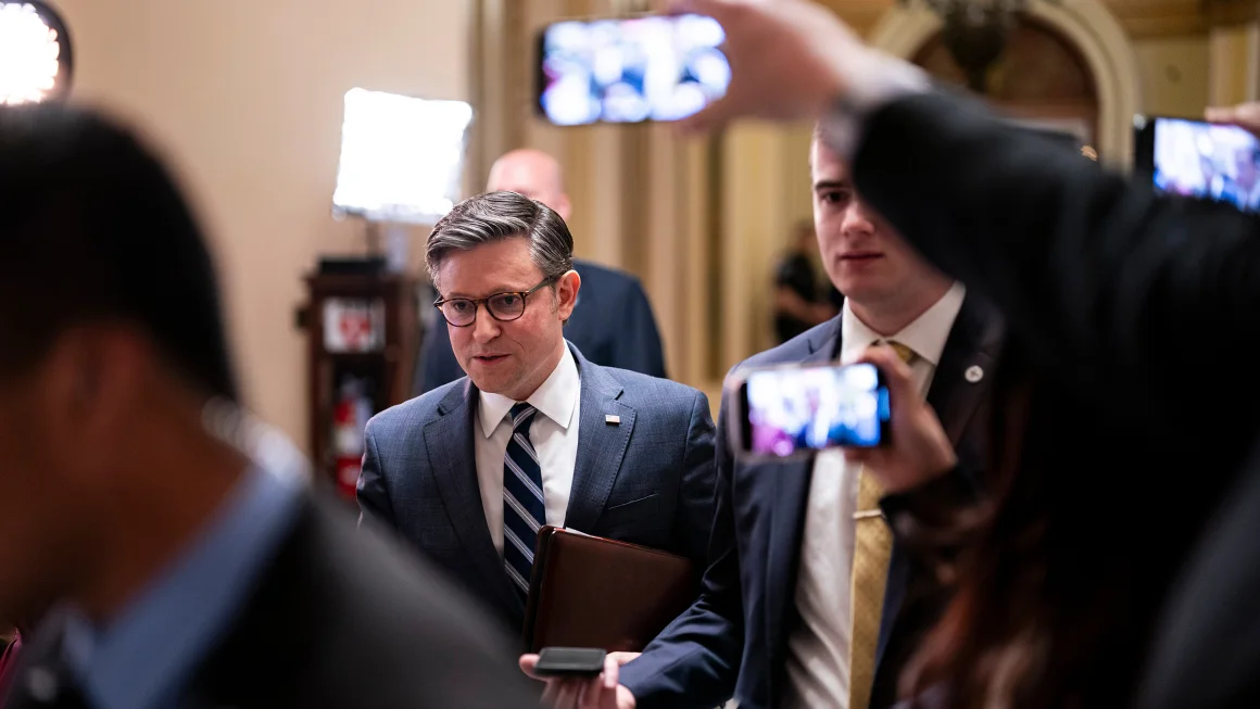 FISA, sgambetto al “deep state”