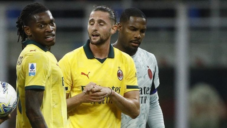 Disastro Milan, mucchio Champions
