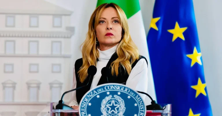 Verso l’autoritarismo